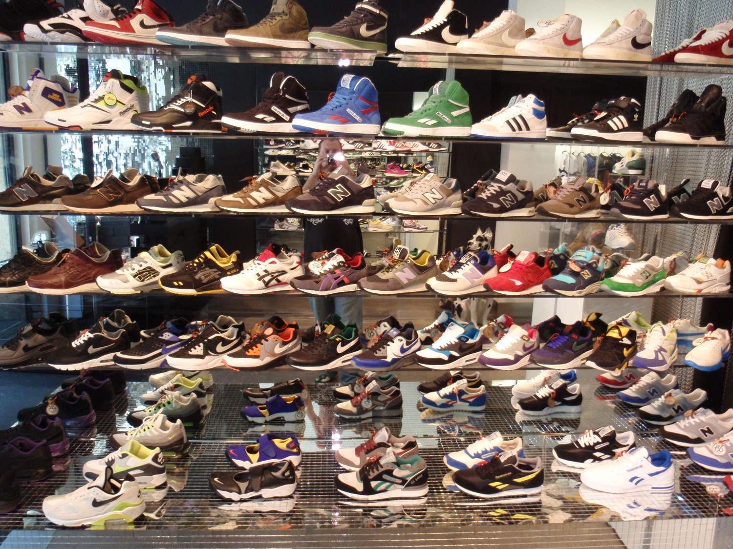 Sneakers Shop