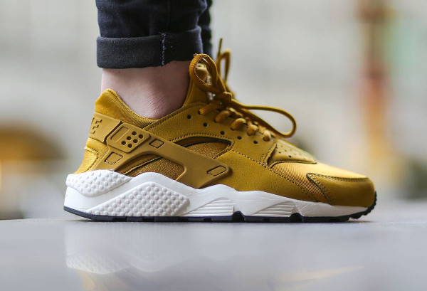 nike huarache femme or