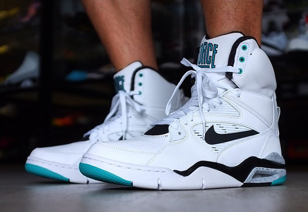 nike command force hyper jade