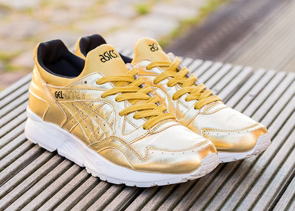 asics doré