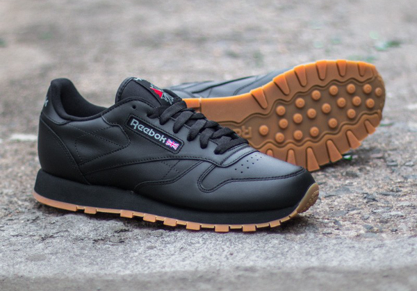 reebok noir semelle marron