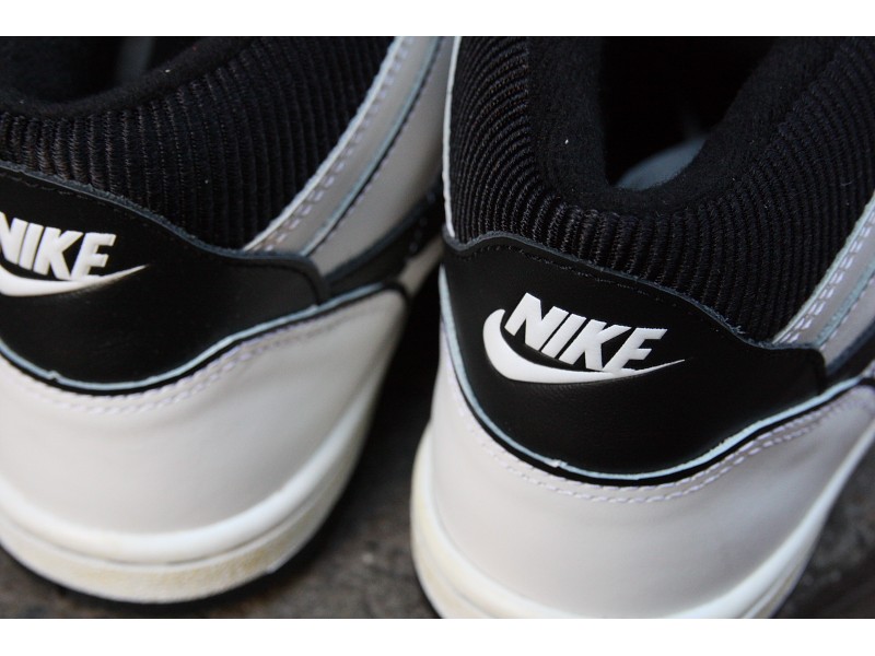 Sneakers acheter Nike Sky Force 88 vintage semelle jaunie