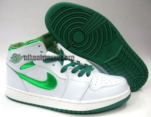 Fausse Air Jordan 1 - Coloris bizarre et forme tout simplement affreuse