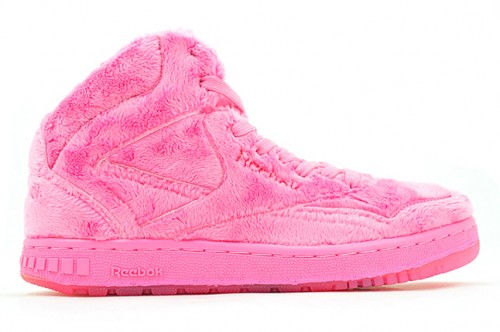 hello-kitty-reebok-pt-20-rose