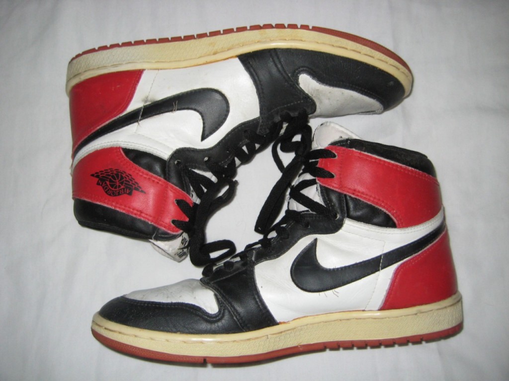 Air Jordan 1 OG 1985 Black Red White