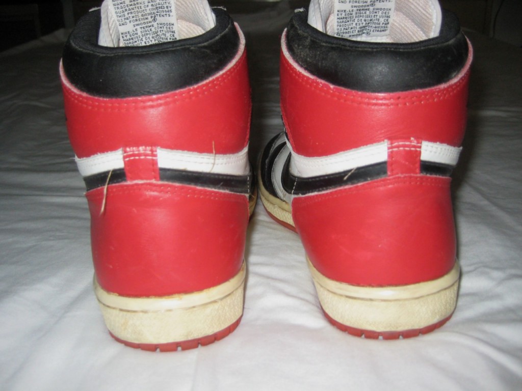 Air Jordan 1 OG 1985 Black Red White