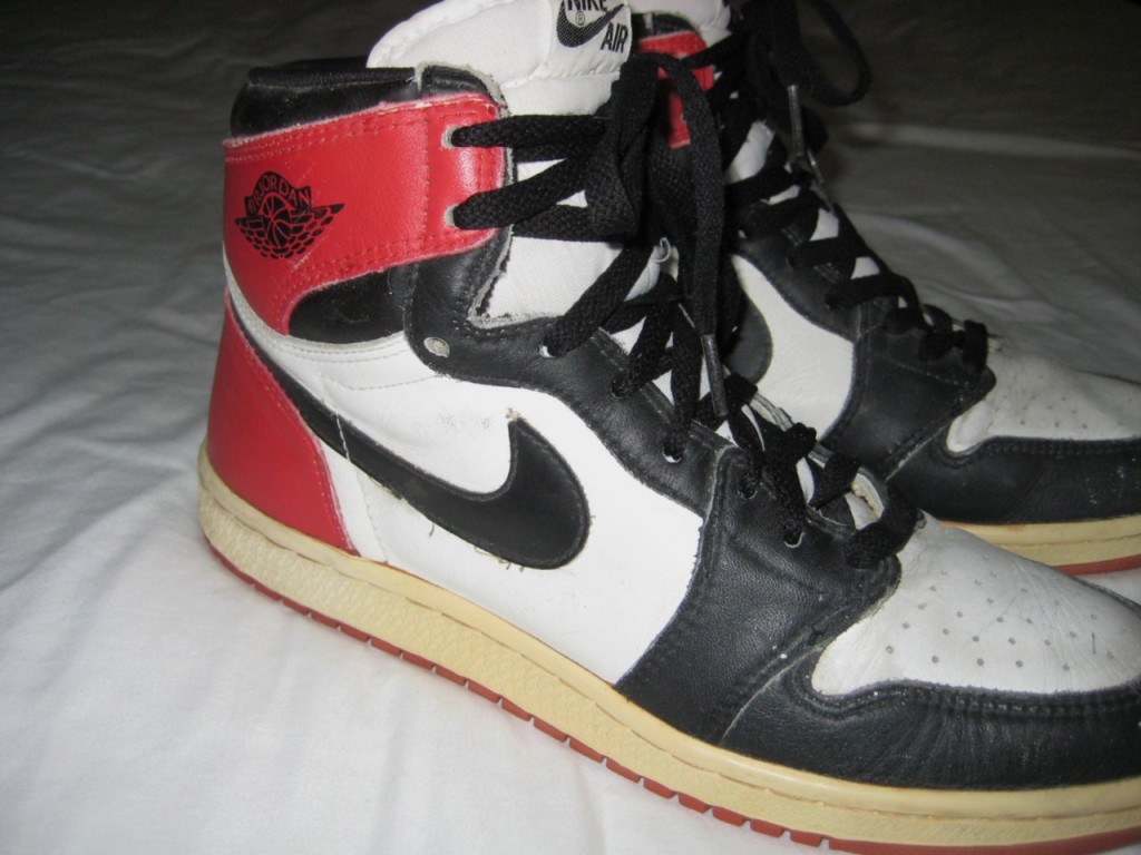 Air Jordan 1 OG 1985 Black Red White