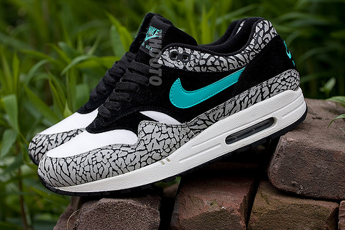 air max one elephant print