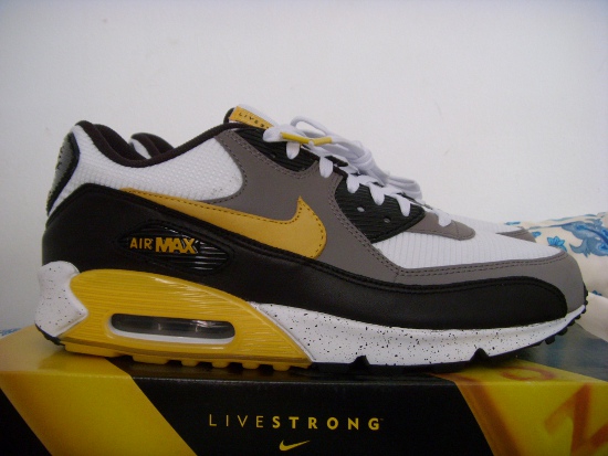 nike-air-max-90-livestrong (9)