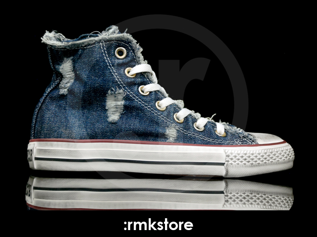 Converse Chuck Taylor All Star Specialty Hi Navy Denim Distressed