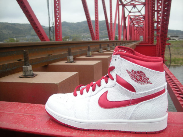 Air Jordan 1 Retro Metallic Red