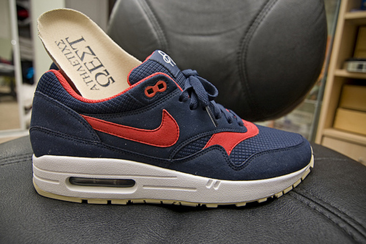 Nike Air Max 1 Omega Obsidian / Sport Red Gold White