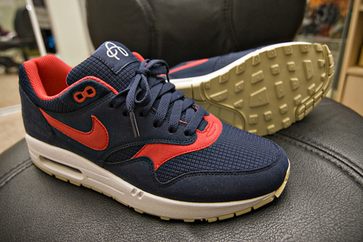 Nike Air Max 1 Omega Obsidian / Sport Red Gold White