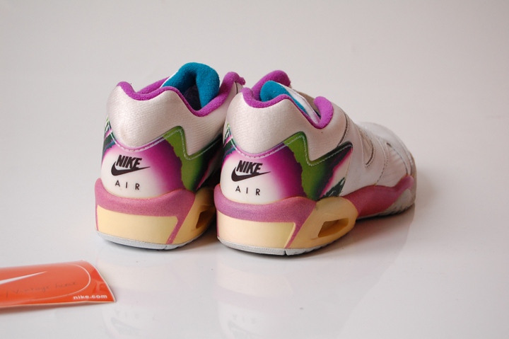 Nike Air Tech Challenge (IV) 4