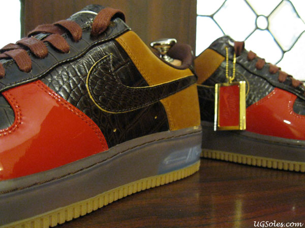 Nike Air Force 1 Bespoke “Lux Bison” 