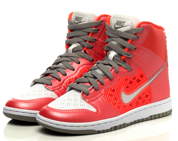 Nike Dunk Hi Hyperfuse