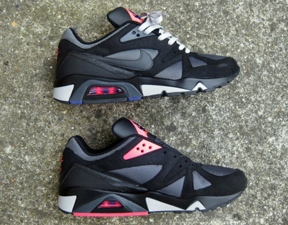 Nike Air Structure Triax Black Anthracite Pink