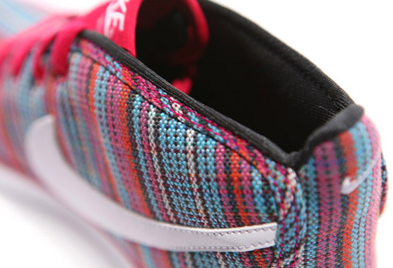 Nike Toki Mexican Blanket