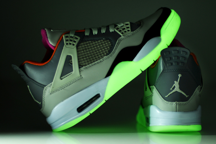  Nike Air Jordan Yeezy 4