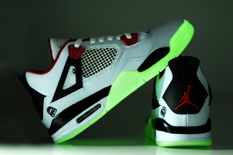  Nike Air Jordan Yeezy 4