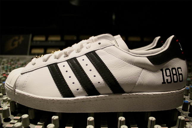 Run Dmc x Adidas Superstar 80′s « My Adidas » 