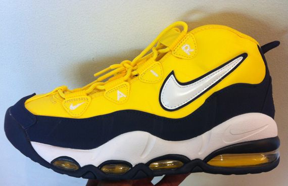 Nike Air Max Tempo – Tour Yellow – White – Midnight Navy