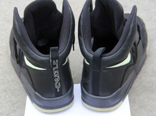 nike yeezy grammy