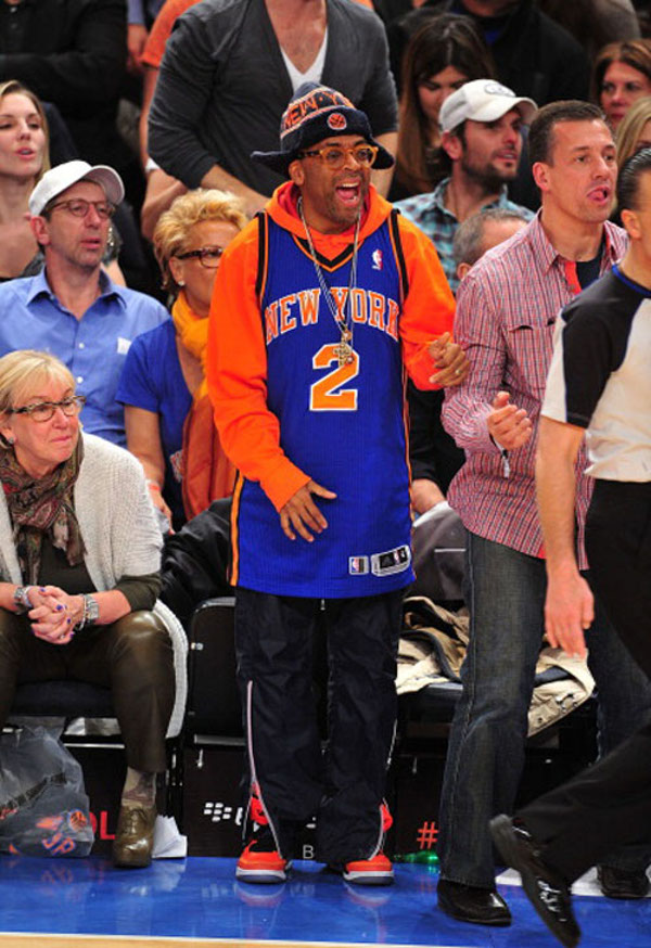 Spike Lee en Air Jordan Spizike Knicks