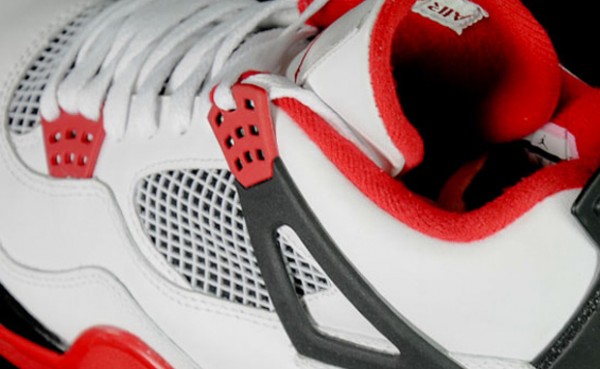 Air Jordan 4 Retro Fire Red 2012