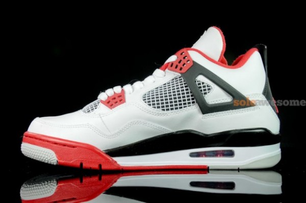 Air Jordan 4 Retro Fire Red 2012