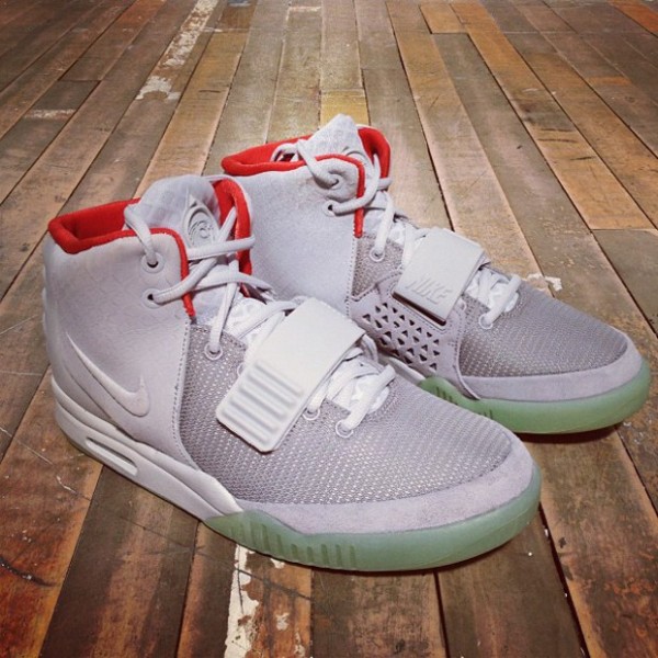 Nike Air Yeezy 2