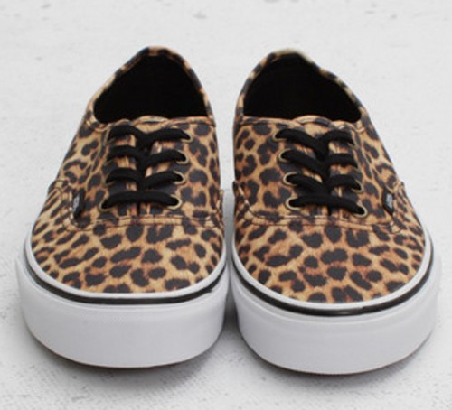 basket leopard vans