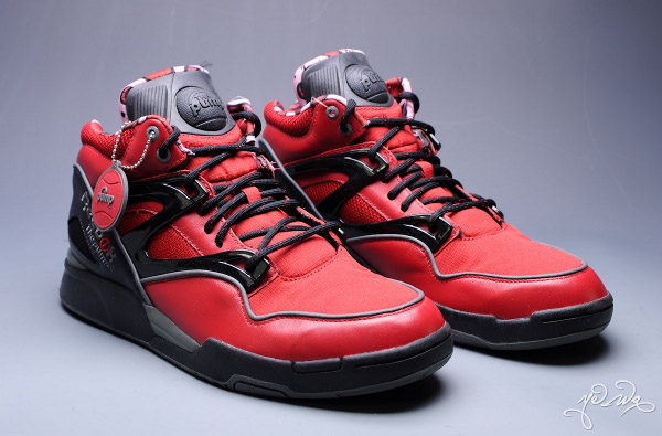 Marvel x Reebok Pump Omni Lite Deadpool