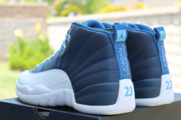 Air Jordan 12 Obsidian 2012