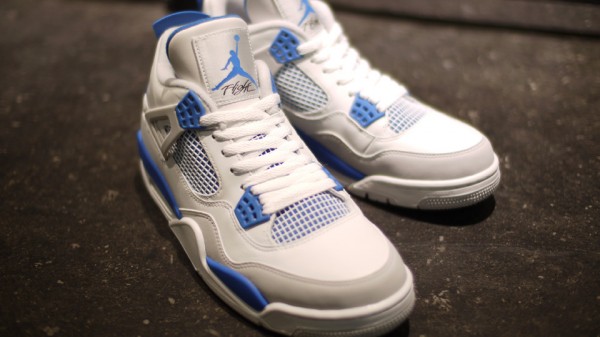 Air Jordan 4 Military Blue 2012