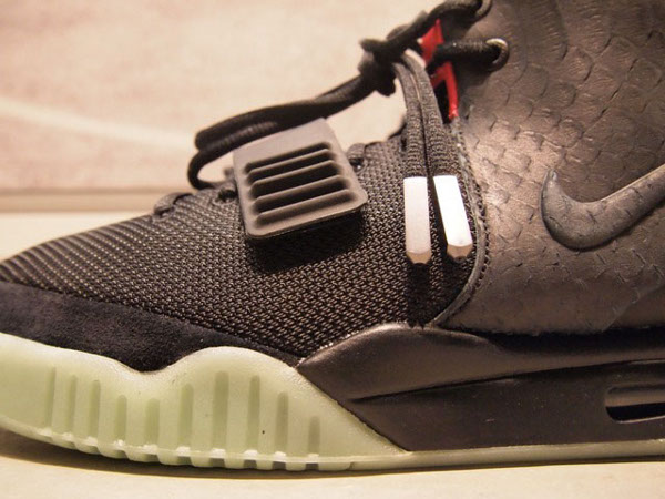 Air yeezy sales 2 90k