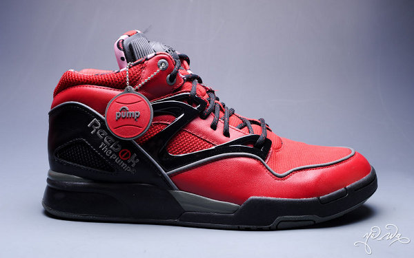 reebok pump omni lite x marvel deadpool