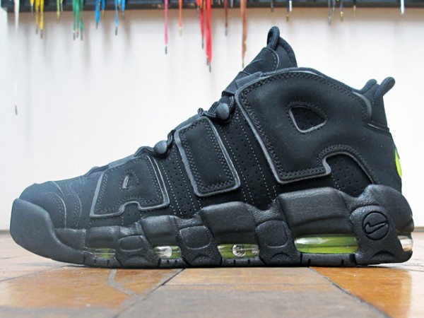 nike air more uptempo black volt