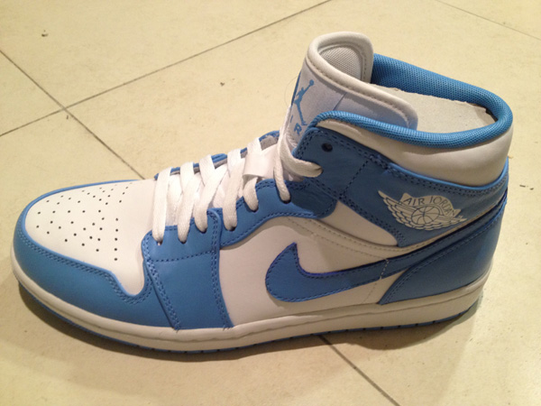 Air Jordan 1 Retro Carolina 2013