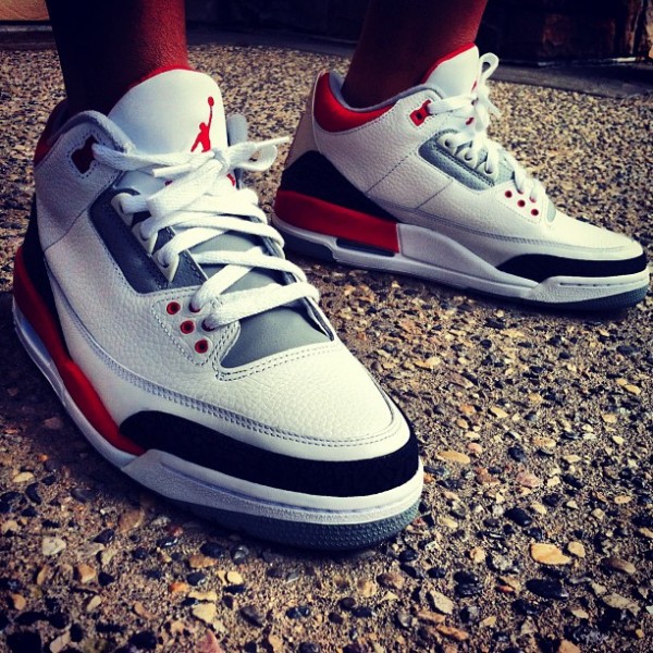 Air Jordan 3 Fire Red 