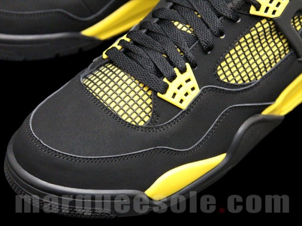 Air Jordan 4 Retro Thunder 2012