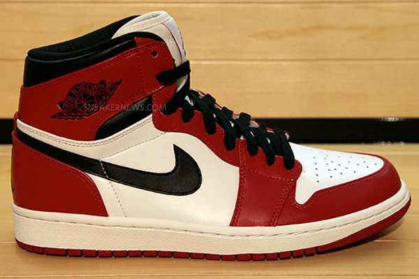 jordan blanche et rouge