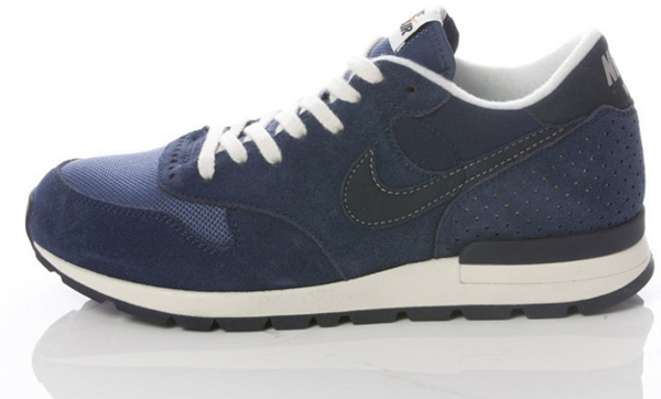 Nike Air Epic Navy & Grey Scale