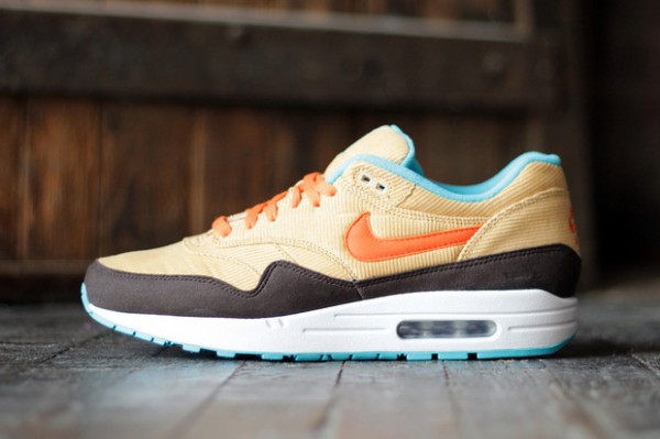 Nike Air Max 1 Social Status 