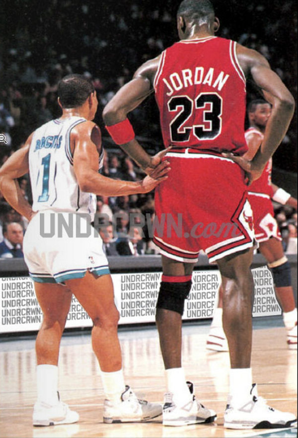 Michael Jordan en Air Jordan 4 Bred
