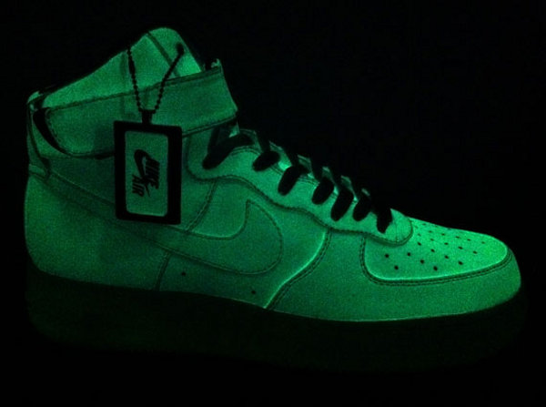 nike air force 1 phosphorescent