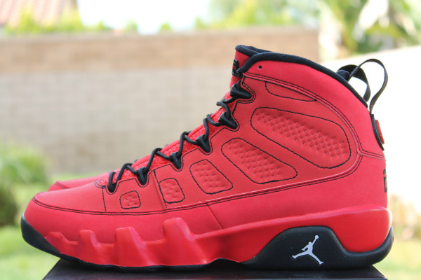 Air Jordan 9 Motorboat Jones