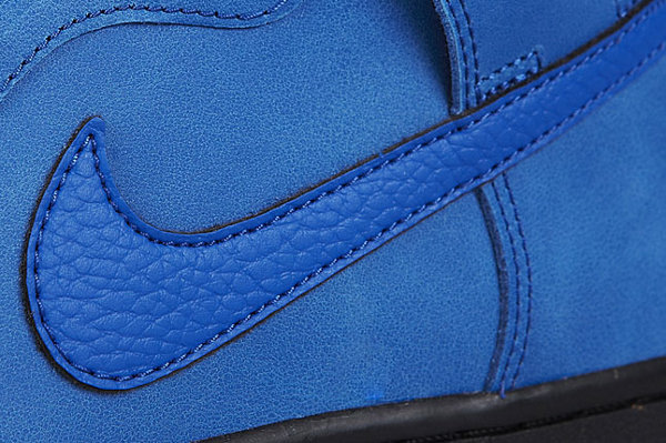 blu nike Retro swoosh 1