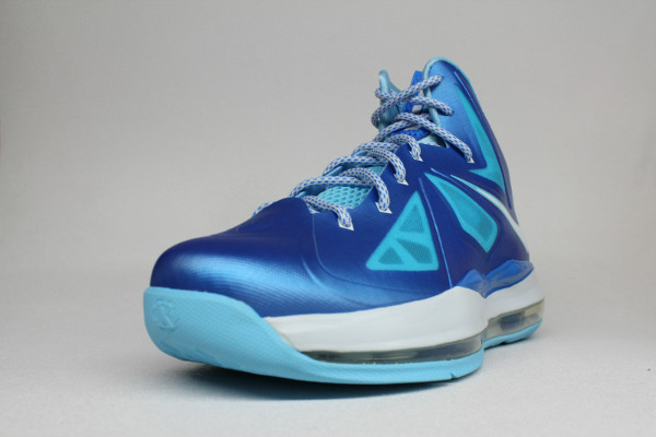 The LeBron X “Blue Diamond”