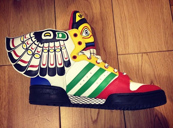 adidas js wings totem